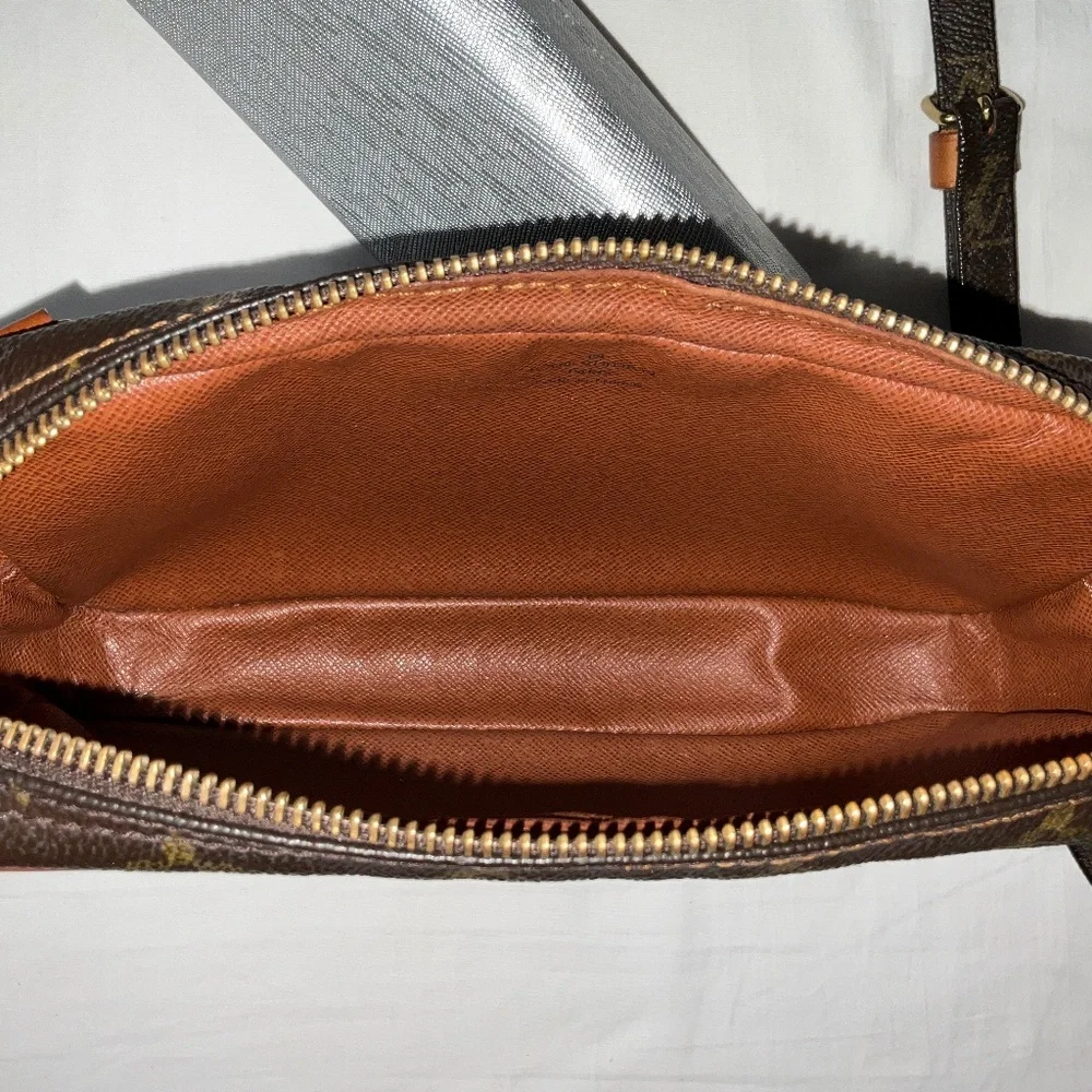 Louis Vuitton excellent pre